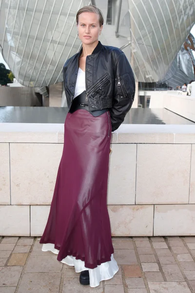 Look 2